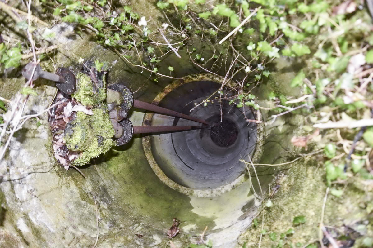 CANAL DE HUNINGUE EST - (Casernement)