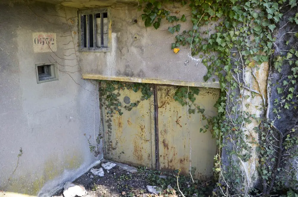 Ligne Maginot - Blockhaus STG 90 - Helfrantzkirch Nord Ouest - Entrée du matériel