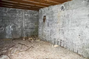 Ligne Maginot - NEUNEICH 7 - (Abri) - Vue de la salle, vers l'entrée droite