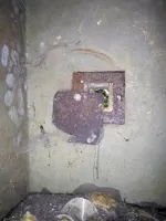 Ligne Maginot - VERRERIES (DES) - (Blockhaus pour arme infanterie) - Créneau de défense rapprochée de l'entrée