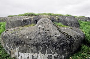 Ligne Maginot - VERRERIES (DES) - (Blockhaus pour arme infanterie) - Cloche Pamart
Vue frontale