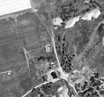 Ligne Maginot - Blockhaus HELLHOF 4 et 5 - On voit encore les blockhaus (pour peu de temps) dans le chantier du nouvel aéroport.