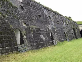 Ligne Maginot - FORT DE BESSONCOURT - (Position d'artillerie préparée) - La façade de la caserne renforcée.