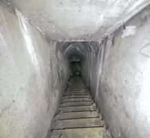 Ligne Maginot - FORT DE BOIS D'OYE - (Position d'artillerie préparée) - Descente vers un coffre
