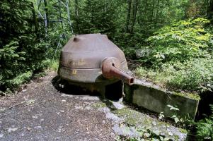 Ligne Maginot - PONT DE LONGEFOY (TD N° 596) - (Cuve pour arme d'infanterie) - 