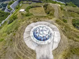 Ligne Maginot - BARBONNET - Tourelle sud BAYARD
L'observatoire PAU devant la tourelle