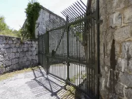 Ligne Maginot - BARBONNET - FORT SUCHET - (Ouvrage d'artillerie) - Grille d'entrée