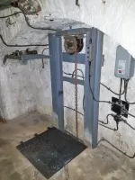 Ligne Maginot - BARBONNET - FORT SUCHET - (Ouvrage d'artillerie) - Tourelle nord JEANNE D'ARC 
Monte charge
