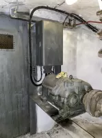 Ligne Maginot - BARBONNET - FORT SUCHET - (Ouvrage d'artillerie) - Le moteur prévu pour la rotation électrique de la tourelle