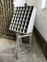 Ligne Maginot - BARBONNET - FORT SUCHET - (Ouvrage d'artillerie) - Materiel d’origine de l’ouvrage de Monte Grosso
Casier de rangement pour grenade de 50mm provenant d'une cloche LG