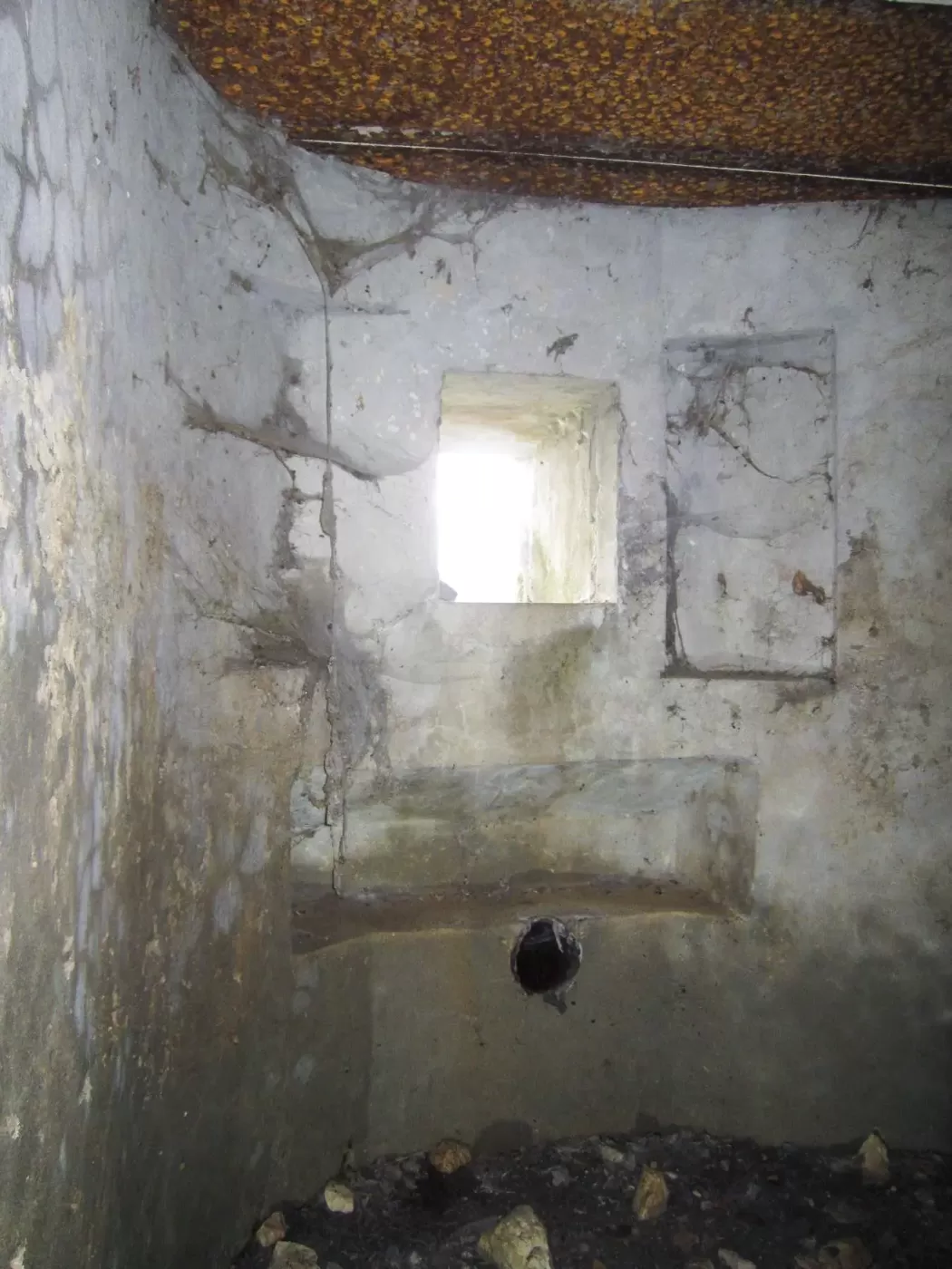 Ligne Maginot - VERRERIES (DES) - (Blockhaus pour arme infanterie) - Chambre de tir mitrailleuse Sud-Ouest