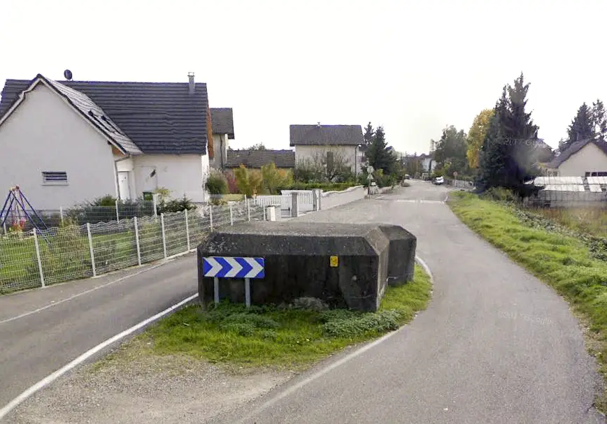Ligne Maginot - B2653 - HUNINGUE NORD - (Blockhaus pour arme infanterie) - Avant destruction...