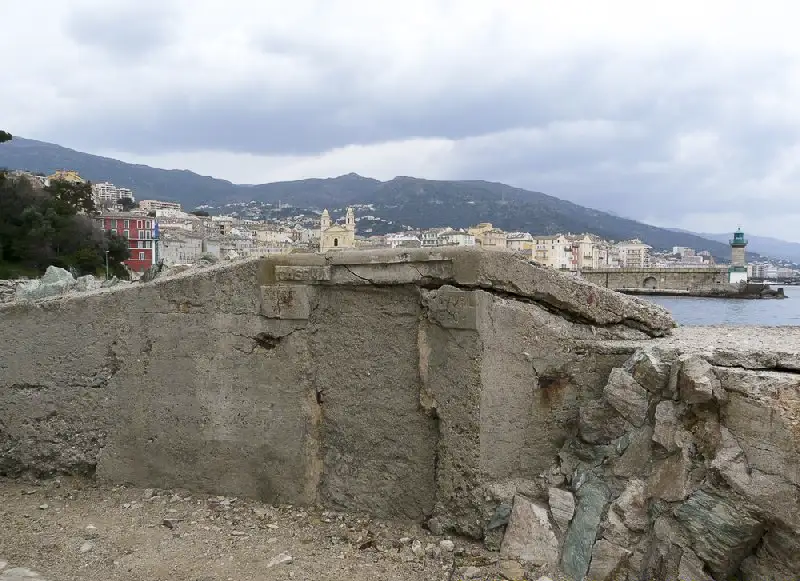 Ligne Maginot - BASTIA PORT - (Blockhaus pour arme infanterie) - 