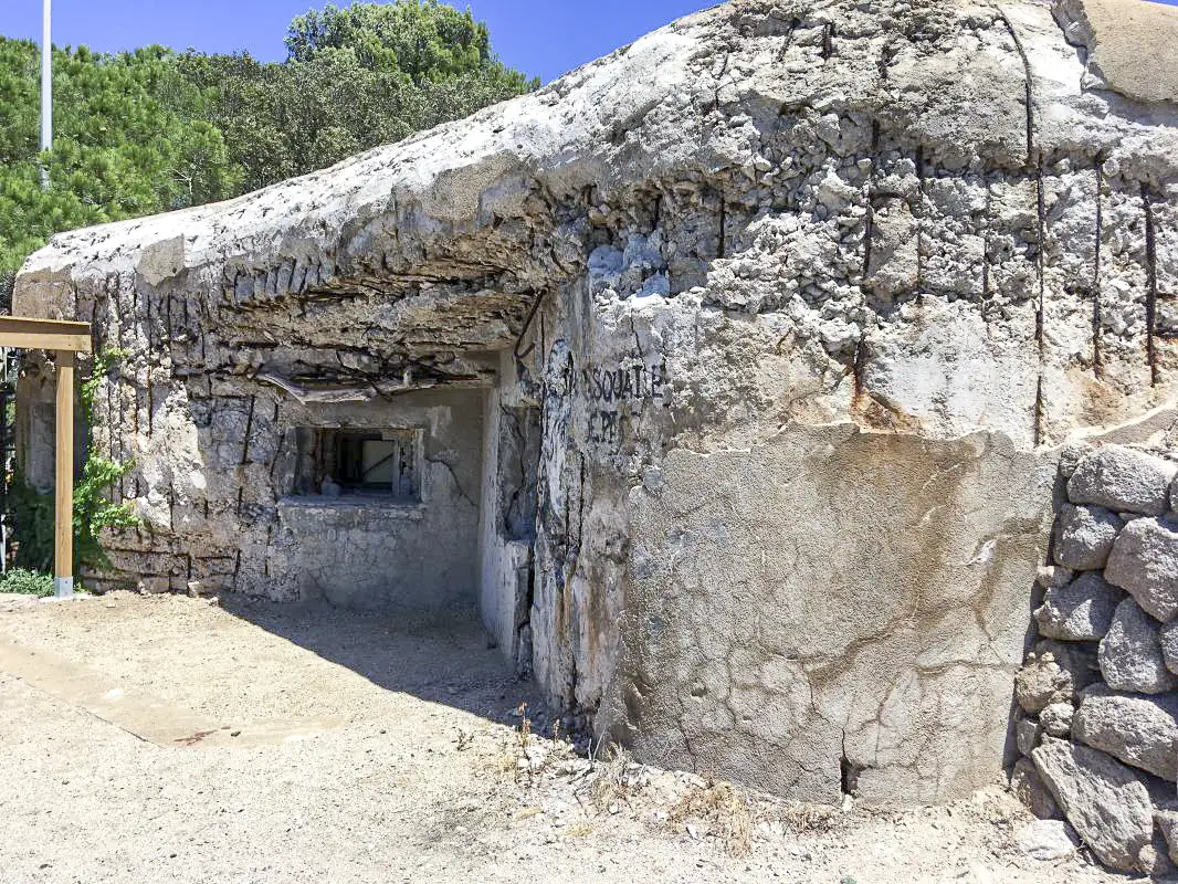 Ligne Maginot - SANTA GIULIA - (Casemate d'infanterie - Simple) -     