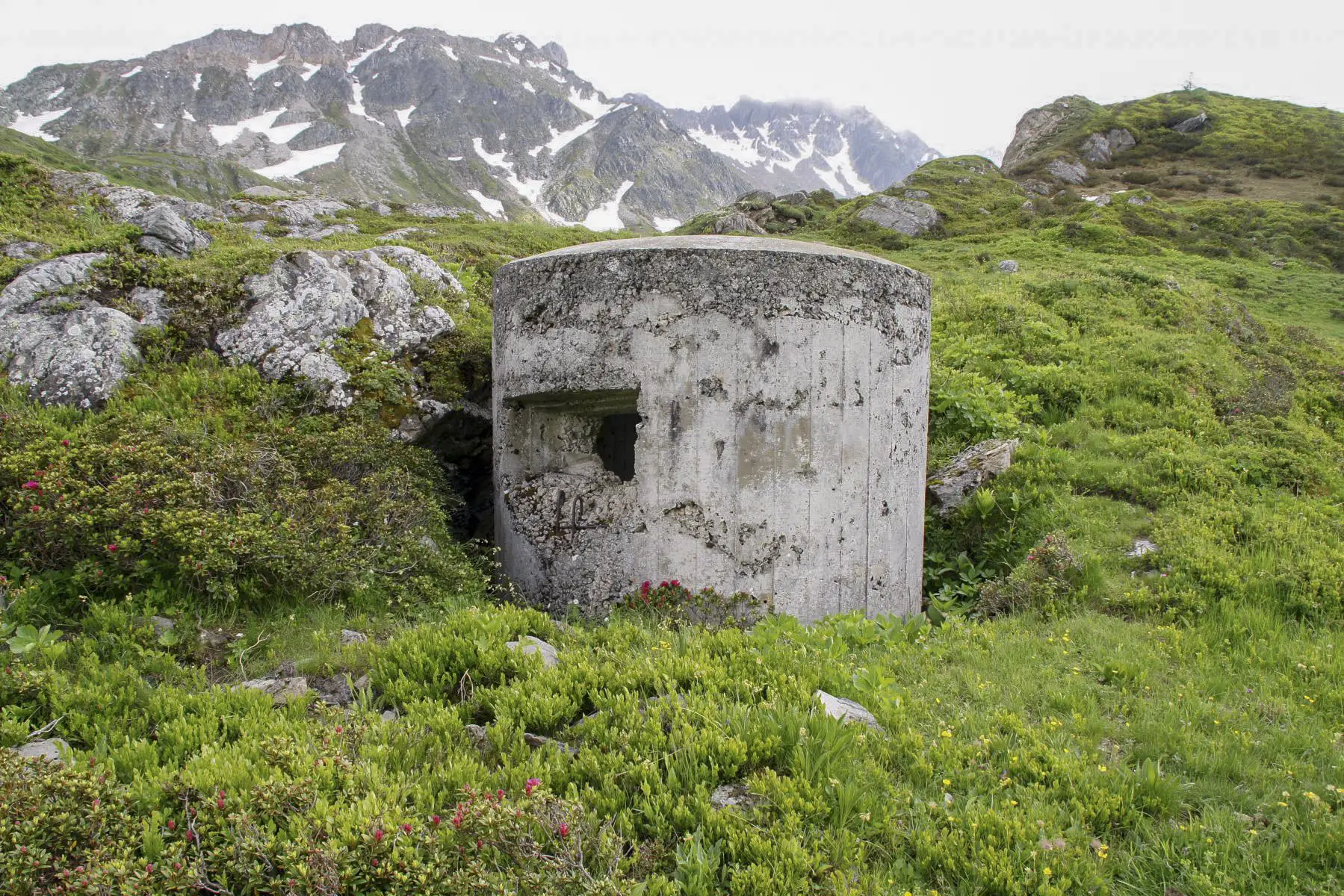 Ligne Maginot - CORMET DE ROSELEND 2 - (Blockhaus pour arme infanterie) - La pilule type Briançon 