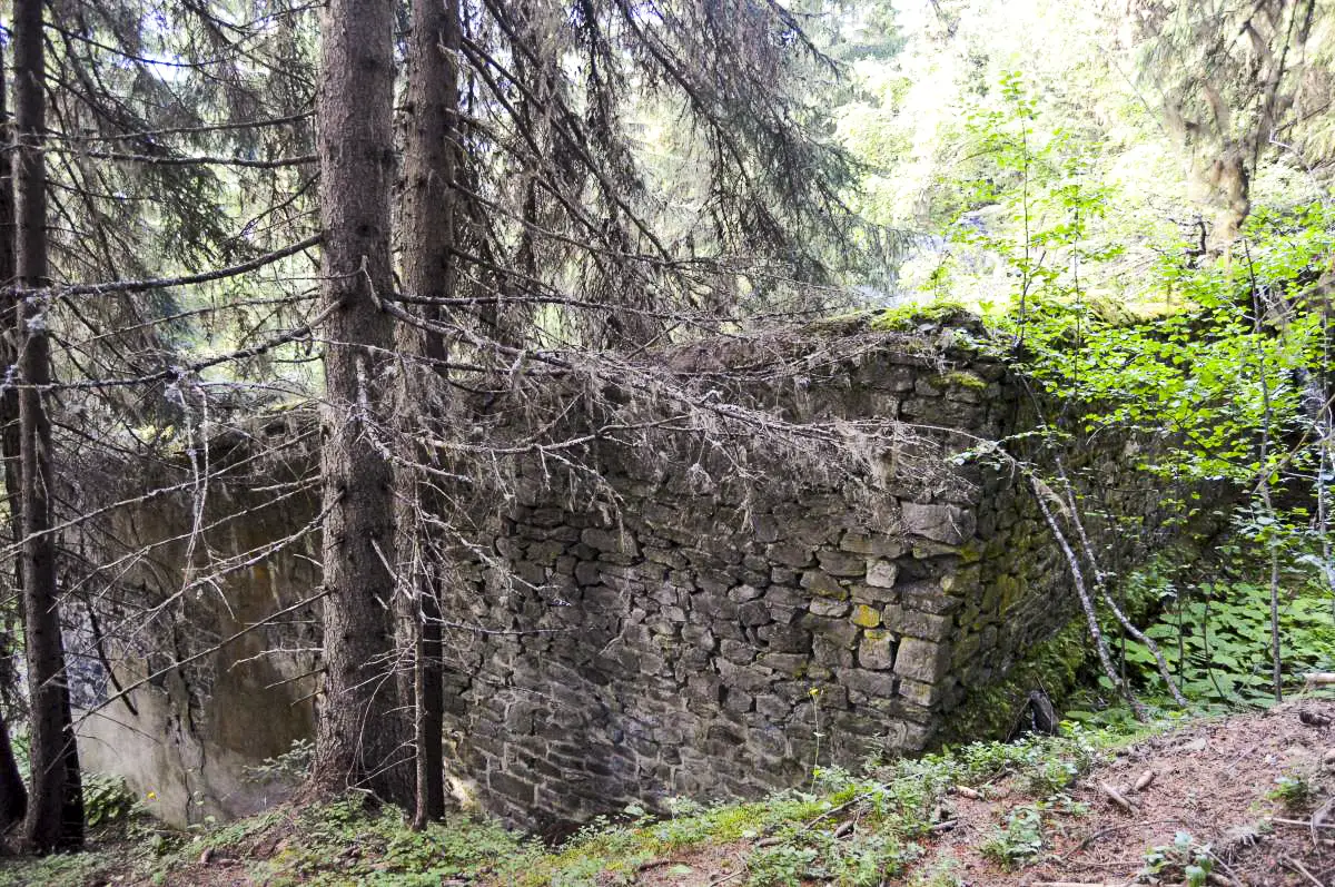 Ligne Maginot - COURBATON - MAGASIN DE SECTEUR - (Dépôt de Munitions) - 