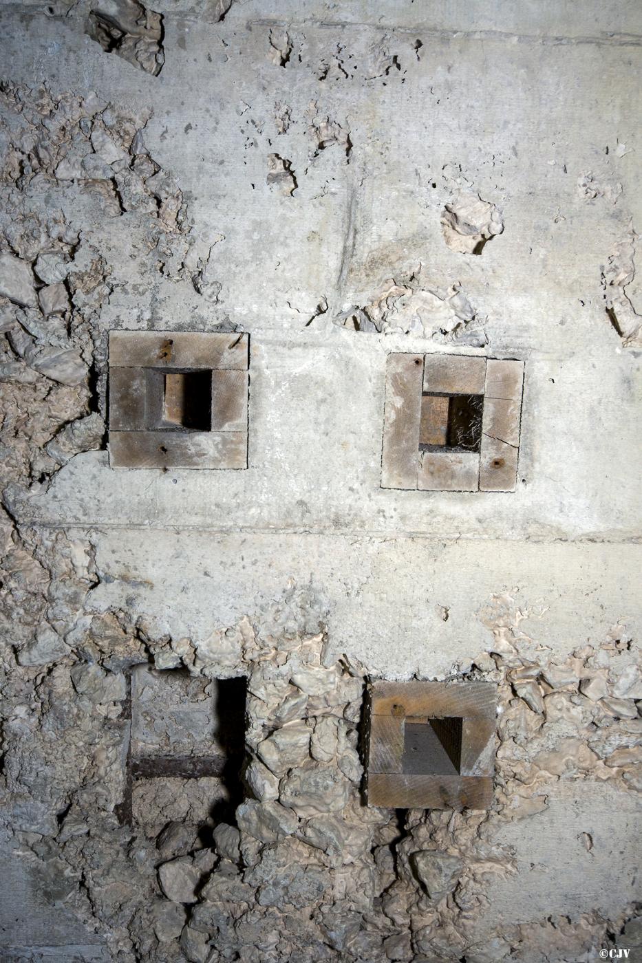 Ligne Maginot - PONT DU THIERET SUD - (Blockhaus pour canon) - 