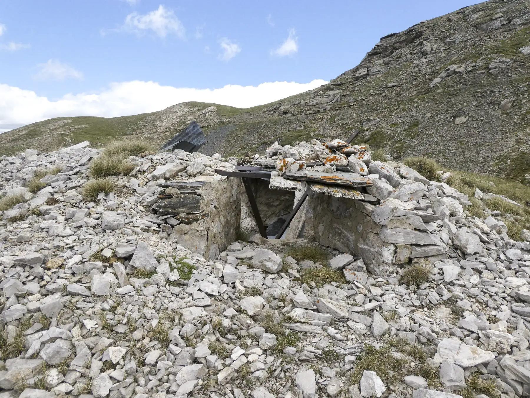 Ligne Maginot - COTE 2532 - 1 - (Cuve pour arme d'infanterie) - 