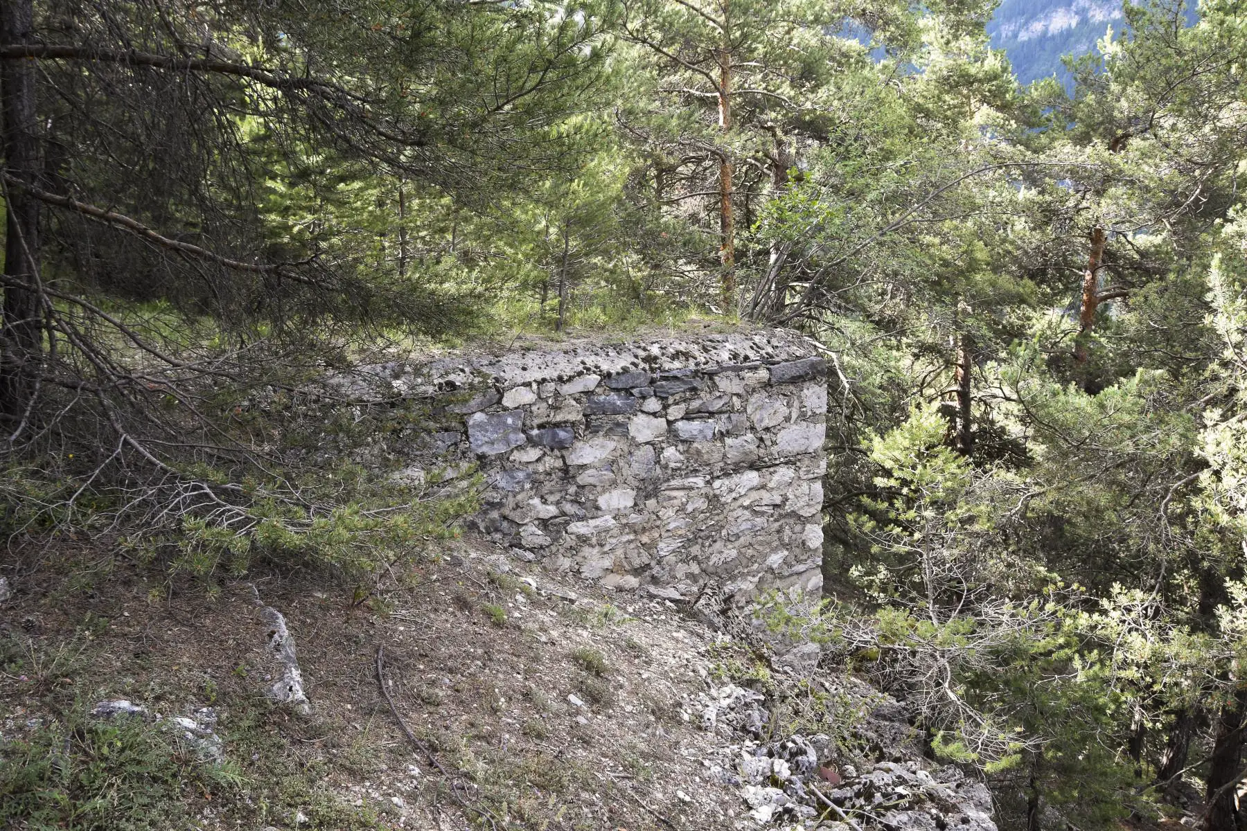 Ligne Maginot - L'ESSEILLON - (Stand de tir) - Soubassement du pas de tir provisoire