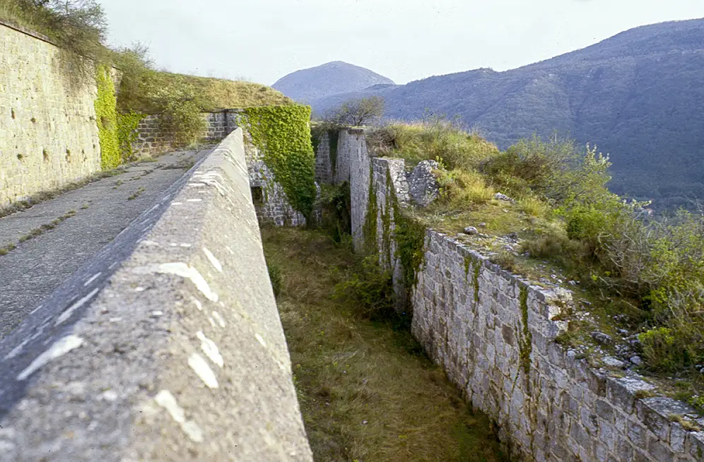 Ligne Maginot - BARBONNET - FORT SUCHET - (Ouvrage d'artillerie) - Le fossé