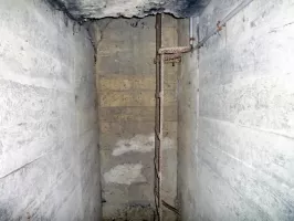 Ligne Maginot - I12 - (Abri) - L'accès en puits au blockhaus mitrailleuses