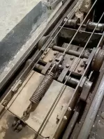 Ligne Maginot - SAINT ROCH (SHR) - (Ouvrage d'artillerie) - Le plan incliné desservant le bloc 4
Le  contrepoids, détail du système de freinage en cas de rupture du câble