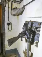 Ligne Maginot - AGAISEN (AN) - E03 - (Ouvrage d'artillerie) - Bloc 2
FM avec dispositif d’évacuation des douilles
