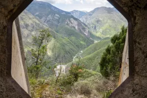 Ligne Maginot - RIMPLAS (RS) - (Ouvrage d'artillerie) - Bloc 6
Poste optique vers Fressinéa
Vue à travers le créneau