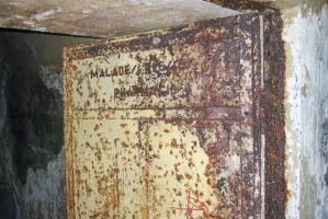 Ligne Maginot - SOETRICH - A11 - (Ouvrage d'artillerie) - Infirmerie
Malades / Blessés / Pharmacie
