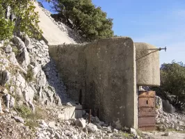 Ligne Maginot - PIC DE GARUCHE - (Observatoire d'artillerie) - L'entrée