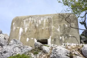 Ligne Maginot - PIC DE GARUCHE - (Observatoire d'artillerie) - Bloc cheminée
