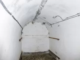 Ligne Maginot - PIC DE GARUCHE - (Observatoire d'artillerie) - Magasin du génie et local TSF