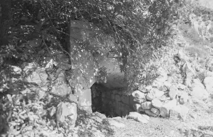 Ligne Maginot - PIC DE GARUCHE - (Observatoire d'artillerie) - Ancien abri à 50 mètres de l'entrée de l'ouvrage