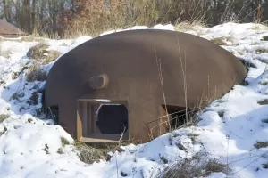 Ligne Maginot - MOLVANGE - A9 - (Ouvrage d'artillerie) - Bloc 6
Cloche JM
L'obturateur du créneau n'est plus en place