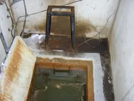 Ligne Maginot - HETTANGE GRANDE - X8 (QUARTIER ROUSSY - III/168°RIF) - (Abri) - Local du puits