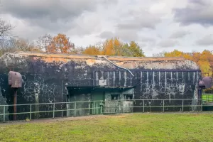 Ligne Maginot - BOIS KARRE - A12 - (Ouvrage d'infanterie) - Façade arrière et entrée de l'ouvrage