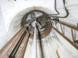 Ligne Maginot - RIPPERT - X13 (QUARTIER KARRE - II/168°RIF) - (Abri) - Le puits de la cloche Est.