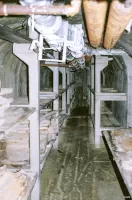 Ligne Maginot - LA ROUE - (Ouvrage d'infanterie) - Le casernement souterrain
Lits superposés pour le couchage de l'équipage