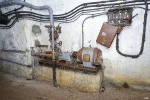 Ligne Maginot - LAVOIR - (Ouvrage d'artillerie) - Entrée Munitions
Pompe à eau