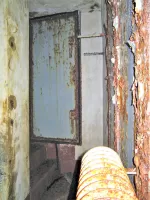 Ligne Maginot - LAVOIR - (Ouvrage d'artillerie) - Bloc 1
Etage inférieur
Accès à l'issue de secours depuis la chambre des sous-officiers