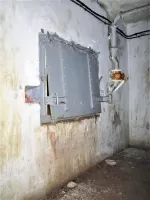 Ligne Maginot - LAVOIR - (Ouvrage d'artillerie) - Bloc 1
Etage inférieur
Trappe de la fosse de récupération des douilles