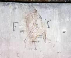 Ligne Maginot - LAVOIR - (Ouvrage d'artillerie) - Bloc 3
Graffiti des FTP