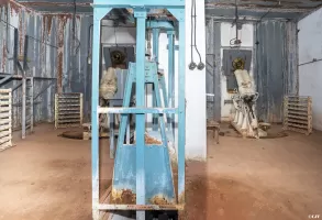 Ligne Maginot - LAVOIR - (Ouvrage d'artillerie) - Bloc 5
Les chambres de tir droite et le monte-charge à munitions 