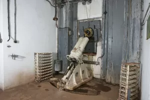 Ligne Maginot - LAVOIR - (Ouvrage d'artillerie) - Bloc 5
L'une des deux chambres de tir droite pour mortier de 81 mle 32