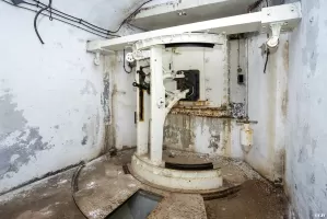 Ligne Maginot - PAS DU ROC - (Ouvrage d'artillerie) - Bloc 3
Obusier de 75 mle 31 de droite