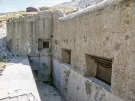 Ligne Maginot - PAS DU ROC - (Ouvrage d'artillerie) - Bloc 4
Créneaux vers le Nord
