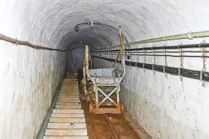 Ligne Maginot - PAS DU ROC - (Ouvrage d'artillerie) - Bloc 4
Plan incliné montant au bloc