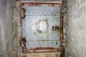 Ligne Maginot - PAS DU ROC - (Ouvrage d'artillerie) - Bloc 4
Issue de secours