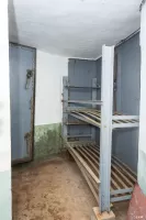 Ligne Maginot - PAS DU ROC - (Ouvrage d'artillerie) - Bloc 4
Chambre
La porte ferme le couloir de l'issue de secours
