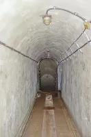 Ligne Maginot - PAS DU ROC - (Ouvrage d'artillerie) - Galerie desservant les blocs 1 et 2 après le plan incliné ascendant